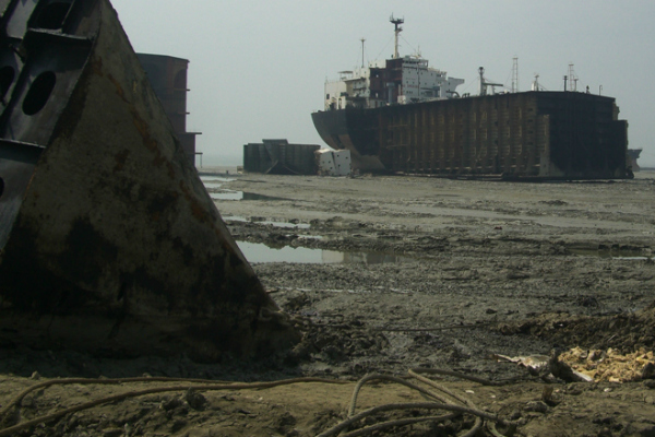 ship recycling.jpg